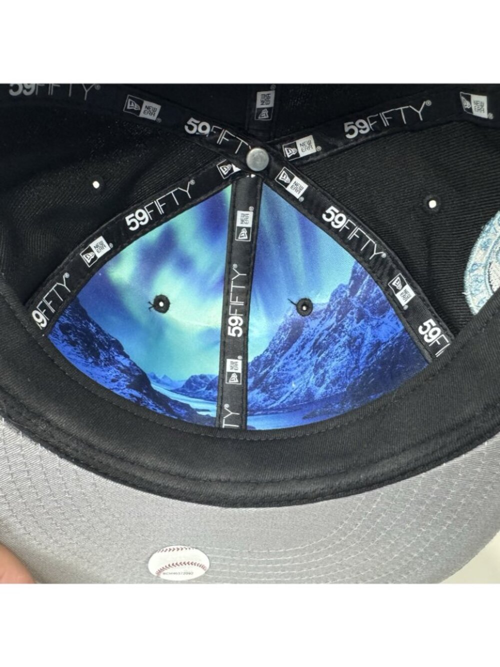 New Era Minnesota Twins Hat Club Black Northern Lights 59FIFTY 7 1/2 60th - Picture 8 of 10